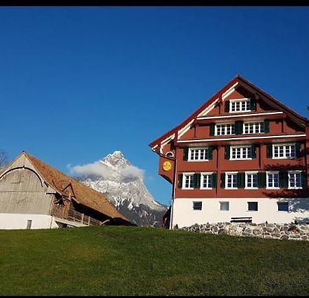 Restaurant Pension Betschart Schwyz Buitenkant foto